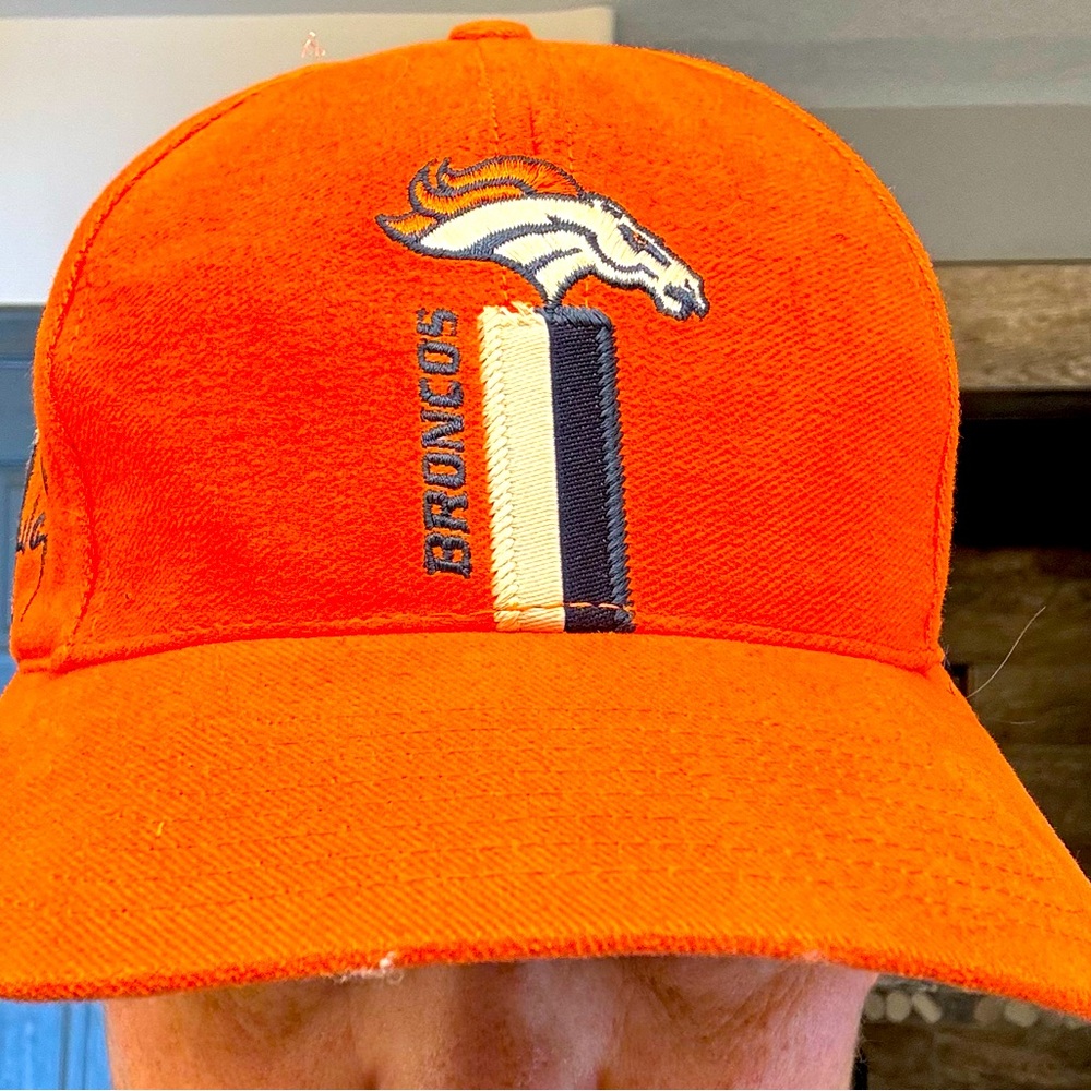 NFL 1998 Denver Broncos Super Bowl 32 John Elway Embroidered Signature Hat